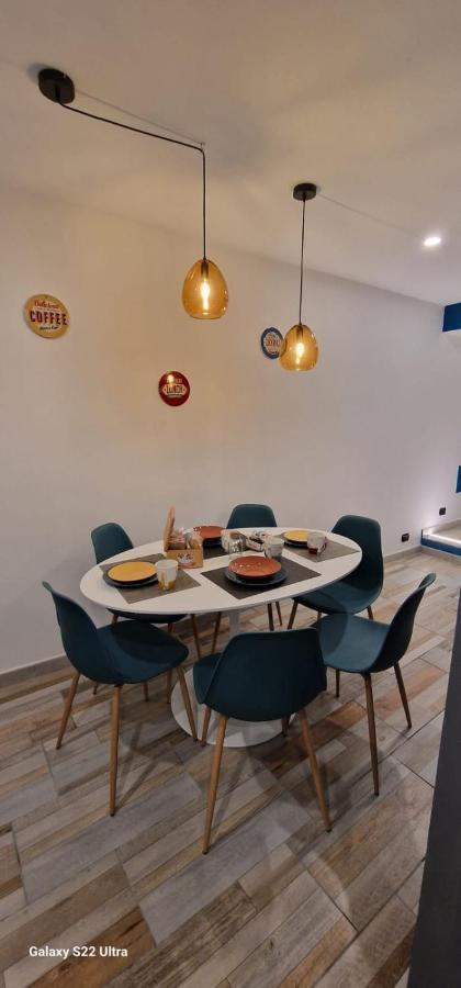 נאפולי Blumon Guest House מראה חיצוני תמונה